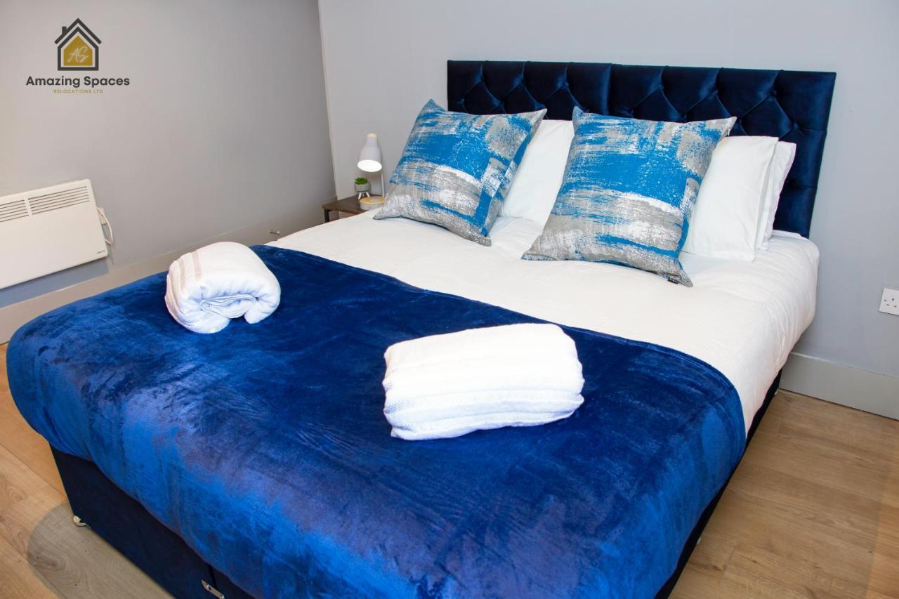 City Centre 2 Bed Flat Sleeps 3 For Work And Leisure With Free Wifi By Amazing Spaces Relocations Ltd วอร์ริงตัน ภายนอก รูปภาพ